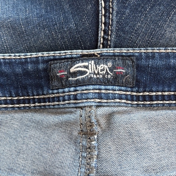 Silver Jean Shorts. The Sam Short. Plus Size 18. Distressed. High Rise. - Picture 10 of 12